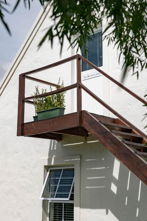 12 On Tindall McGregor Exterior foto